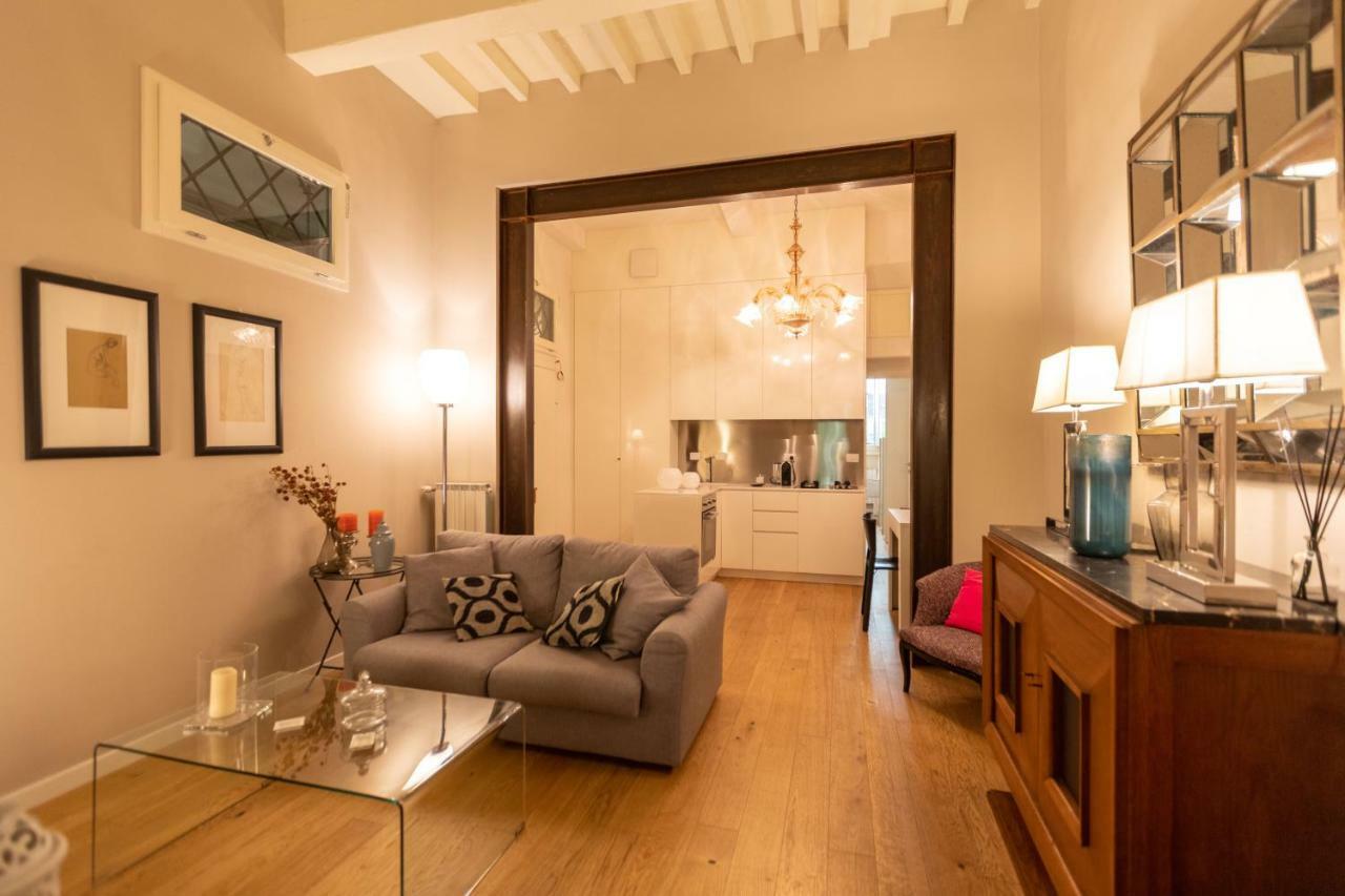 Santa Croce Luxury 2 Bedroom * Florença