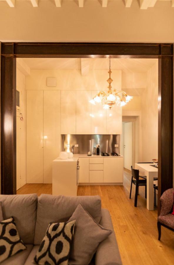 Santa Croce Luxury 2 Bedroom * Firenze